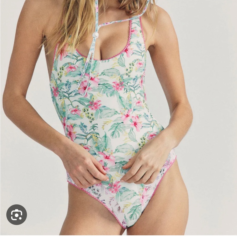 NWT LOVESHACKFANCY x Hurley Hawaiian
Hibiscus